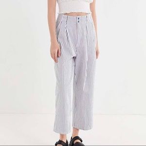 Urban Outfitters blue & white striped wide leg pants size 6